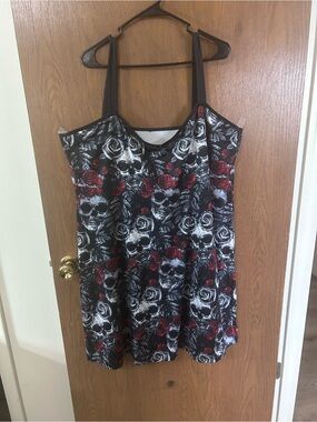 Sleeveless Midi Dress with Black Skull & Red Rose Print